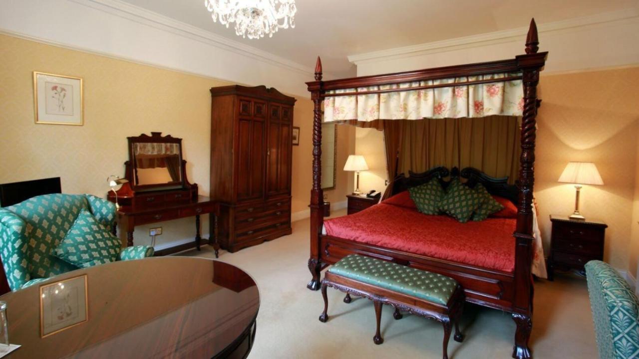 Barberstown Castle Hotell Straffan Exteriör bild