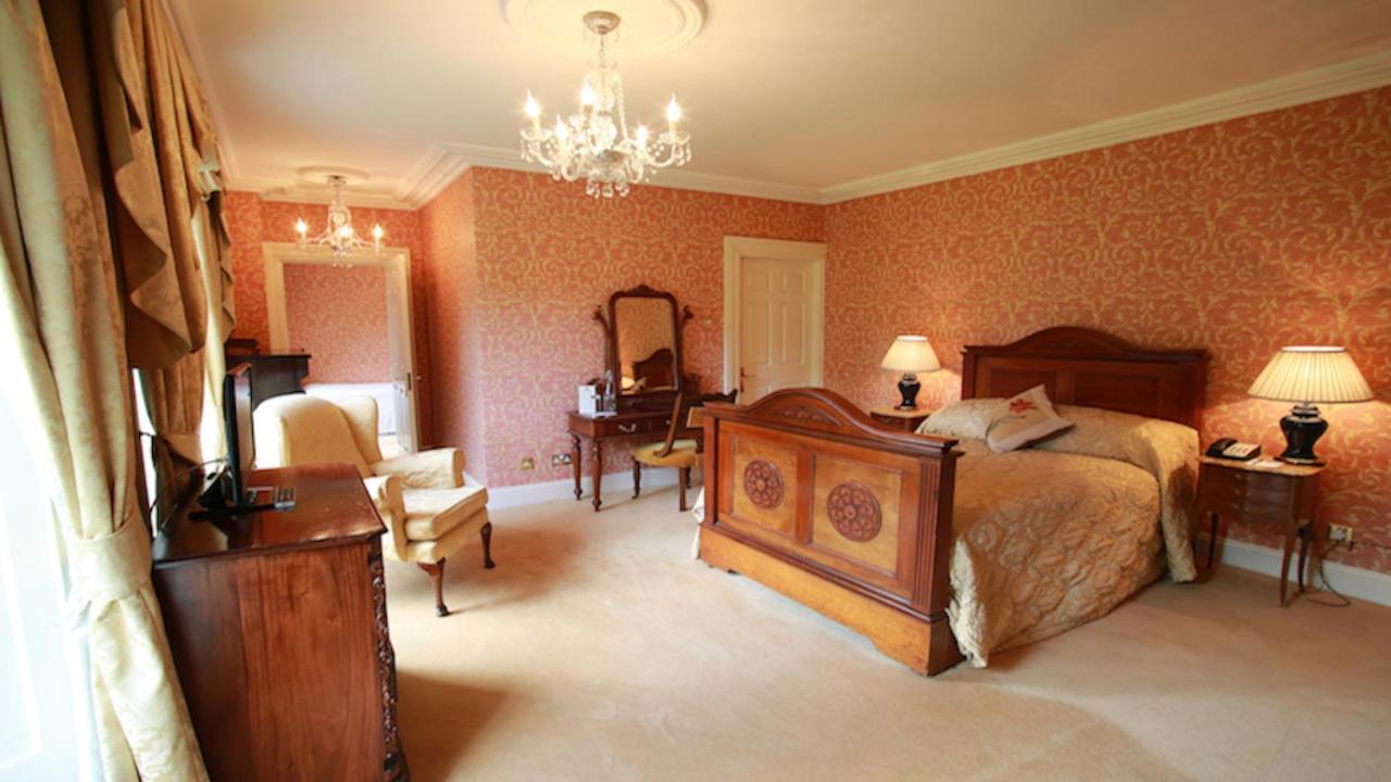 Barberstown Castle Hotell Straffan Exteriör bild